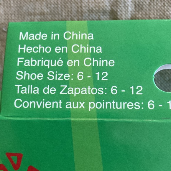 - SEALED NEW- ELF 12 Days of Socks- ELF the movie -Christmas gift novelty twelve - Picture 6 of 7